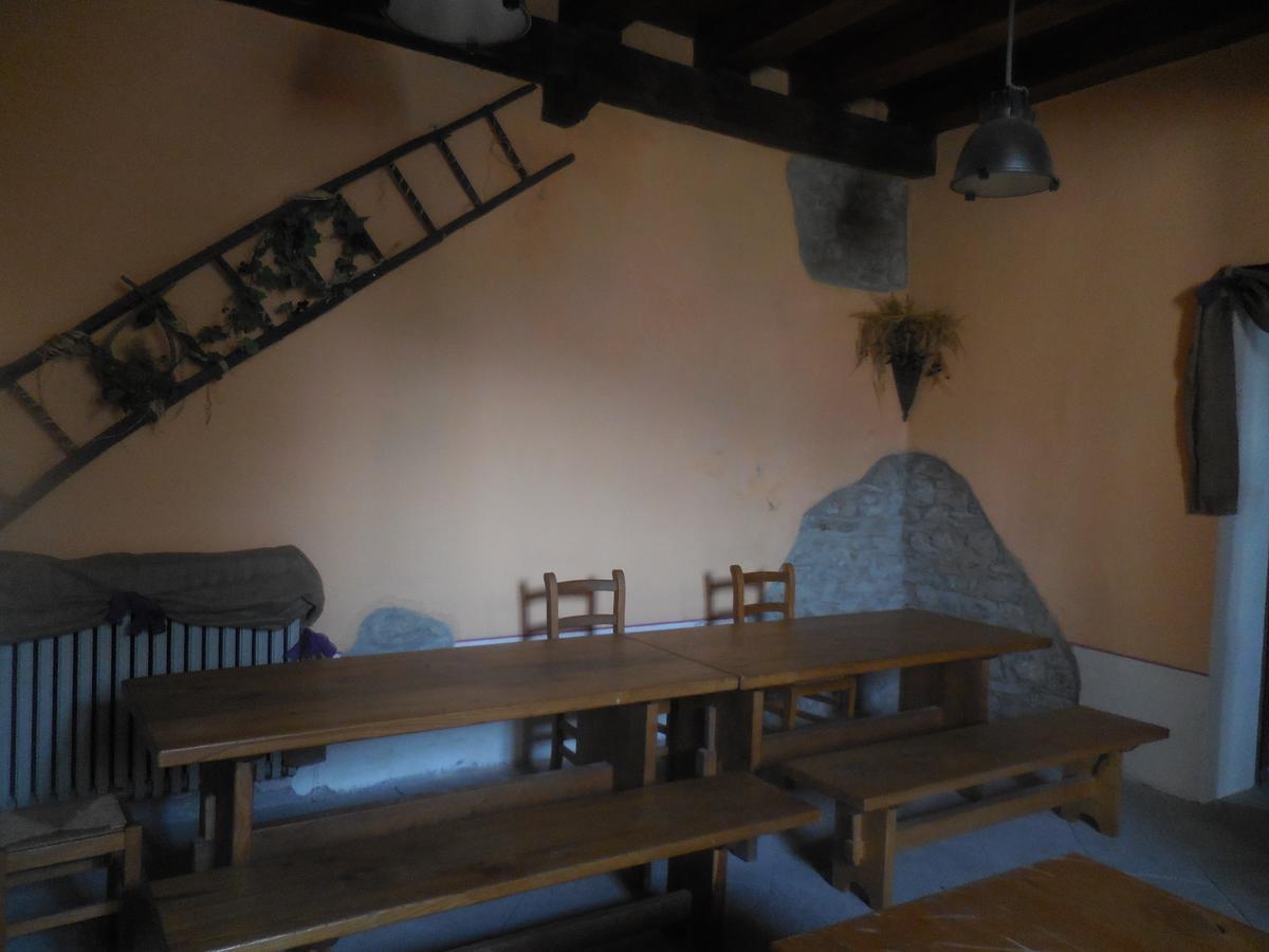 Ostello Podesteria Di Gombola Polinago Екстер'єр фото